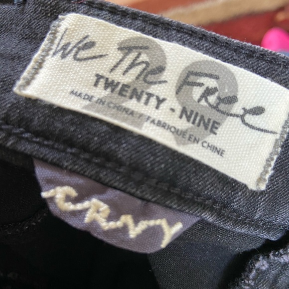 NWOT CRVY black jeans - Picture 6 of 7